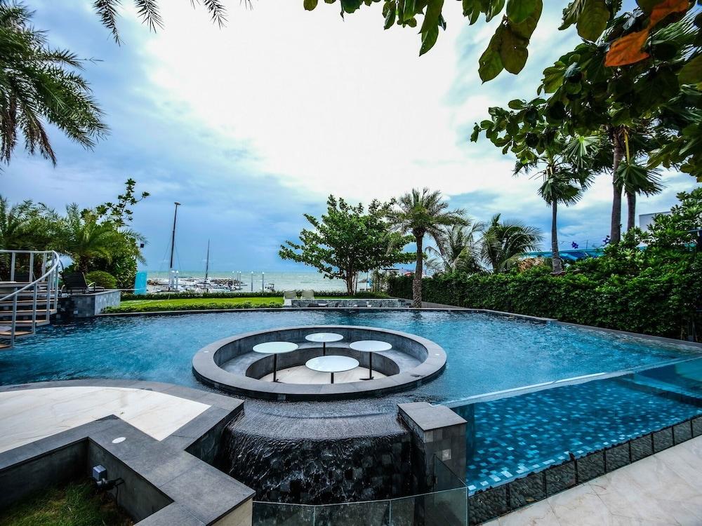 Worita Cove Hotel Наджомтьєн Екстер'єр фото